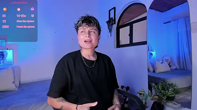 Zury Ramirez online show from May 4, 8:27 pm