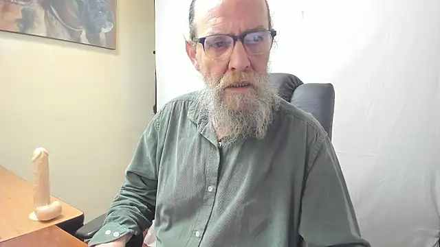 Uncle Hottie online show from March 4, 6:03 pm