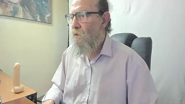 Uncle Hottie online show from March 5, 4:36 pm