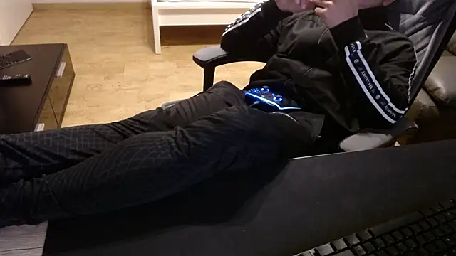 sensualman90 online show from January 11, 10:09 am