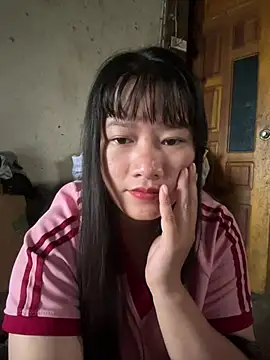 Snapshot of Suni-ii chatting on May 6, 12:08 am Suni-ii online show from May 6, 12:08 am