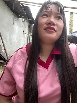 Snapshot of Suni-ii chatting on May 18, 12:29 am Suni-ii online show from May 18, 12:29 am