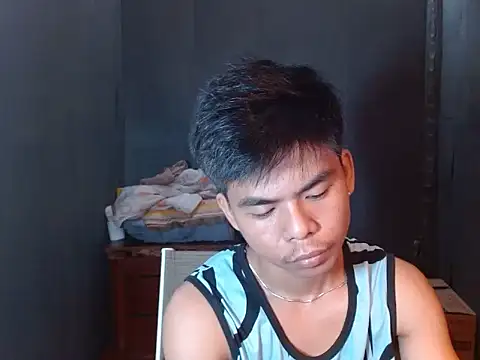 Snapshot of pinoymonstercock_xx chatting on May 18, 7:36 am pinoymonstercock xx online show from May 18, 7:36 am