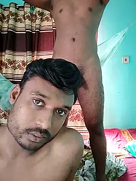 Snapshot of soft_couple778 chatting on April 19, 3:39 am soft couple778 online show from April 19, 3:39 am