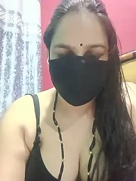 Snapshot of 01Roshani chatting on May 20, 9:37 am 01Roshani online show from May 20, 9:37 am