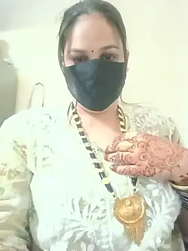 Snapshot of 01Roshani chatting on May 26, 8:49 pm 01Roshani online show from May 26, 8:49 pm
