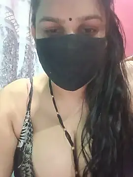 Snapshot of 01Roshani chatting on June 1, 7:04 pm 01Roshani online show from June 1, 7:04 pm