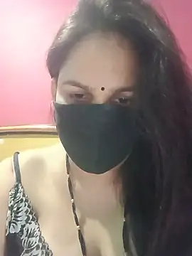 Snapshot of 01Roshani chatting on June 11, 9:07 am 01Roshani online show from June 11, 9:07 am