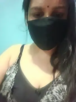 Snapshot of 01Roshani chatting on June 25, 9:03 am 01Roshani online show from June 25, 9:03 am