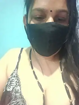 Snapshot of 01Roshani chatting on June 27, 7:19 pm 01Roshani online show from June 27, 7:19 pm