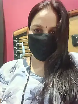 Snapshot of 01Roshani chatting on June 28, 7:47 am 01Roshani online show from June 28, 7:47 am