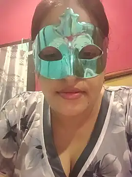 Snapshot of 01Roshani chatting on July 12, 12:18 pm 01Roshani online show from July 12, 12:18 pm