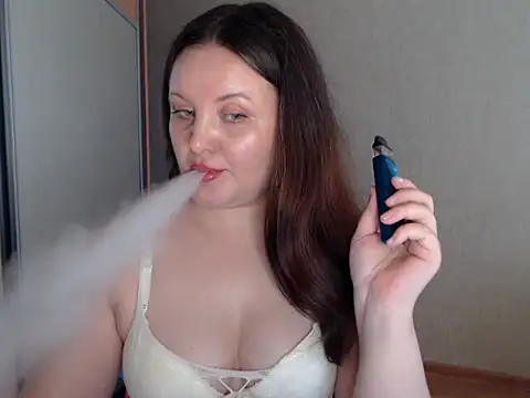 Snapshot of Sabrina_Weaver chatting on April 4, 10:02 am Sabrina Weaver online show from April 4, 10:02 am