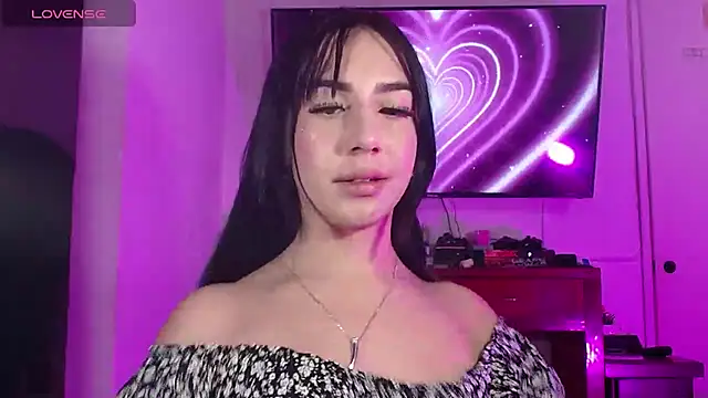 SweetLiamn online show from May 22, 11:43 pm