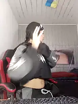 honeyluxe  online show from February 22, 4:13 am