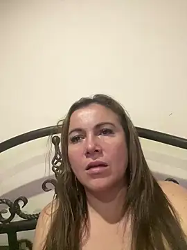 CristalBm  online show from June 21, 2:47 am