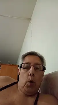 Snapshot of Marce1903 chatting on July 21, 4:26 am Marce1903 online show from July 21, 4:26 am