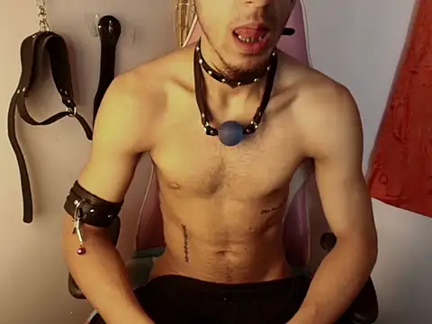 dark rosse online show from February 8, 10:51 am