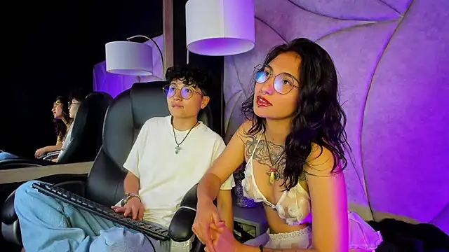 velvet mystic online show from April 22, 3:53 am