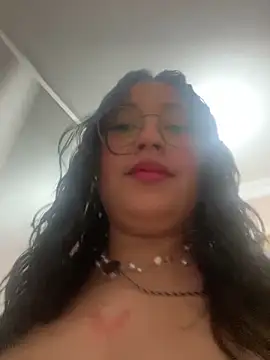 CrystalFairy007 online show from May 5, 3:47 am