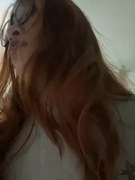 CrystalFairy007 online show from June 12, 3:49 am