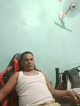 Snapshot of Nathaniel_xx chatting on January 6, 4:27 am Nathaniel xx online show from January 6, 4:27 am