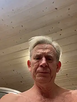 Pierre4tjyxx online show from January 31, 7:34 pm