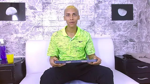 Snapshot of Harin_Prize chatting on July 20, 5:37 pm Harin Prize online show from July 20, 5:37 pm