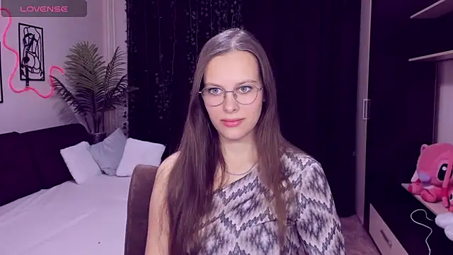 AyumiBlossom online show from February 13, 2:24 pm