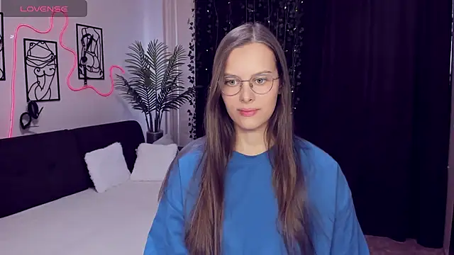 AyumiBlossom online show from February 23, 11:18 am