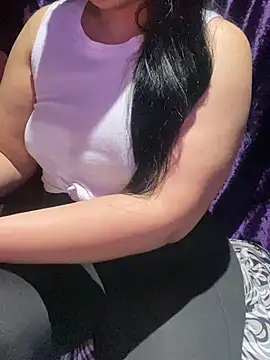 Lina Velvet  online show from May 2, 4:17 am