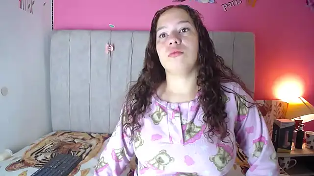 Snapshot of musaleva303av chatting on February 4, 4:40 am musaleva303av online show from February 4, 4:40 am