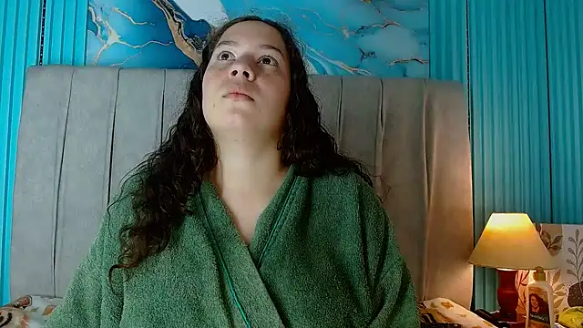 Snapshot of musaleva303av chatting on March 8, 3:32 am musaleva303av online show from March 8, 3:32 am