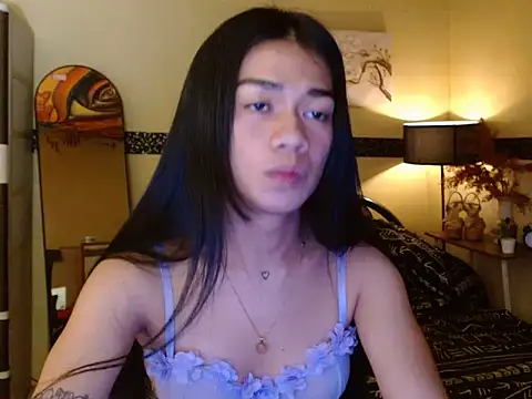 Snapshot of EnviousMaddie chatting on May 26, 5:42 pm EnviousMaddie online show from May 26, 5:42 pm