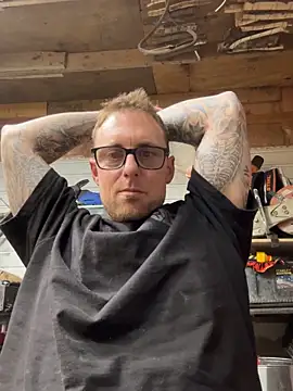 WIDBIGWHITECOCK online show from February 17, 5:26 am