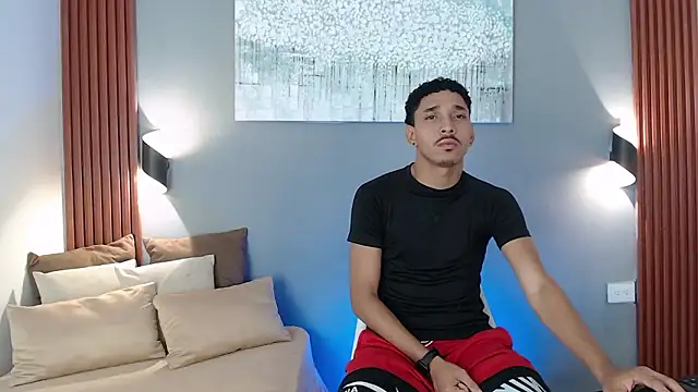 Julian Dark  online show from March 12, 3:45 am