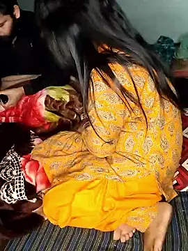 Snapshot of catstar143 chatting on February 14, 5:37 am catstar143 online show from February 14, 5:37 am