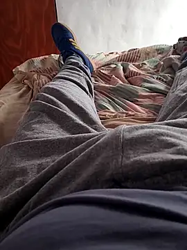 Snapshot of Pitypin7 chatting on March 9, 2:54 pm Pitypin7 online show from March 9, 2:54 pm