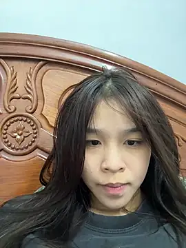 Lyli-122 online show from May 2, 9:47 am