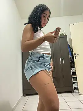 Snapshot of Cachinhossfd chatting on May 31, 8:32 pm Cachinhossfd online show from May 31, 8:32 pm