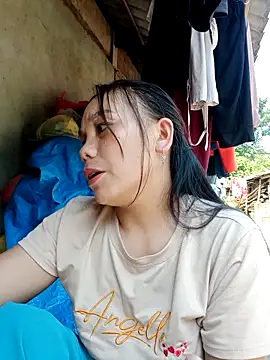Snapshot of vanvan005 chatting on May 15, 11:56 pm vanvan005 online show from May 15, 11:56 pm