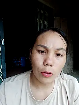 Snapshot of vanvan005 chatting on May 19, 5:14 am vanvan005 online show from May 19, 5:14 am