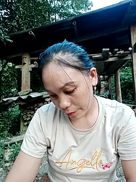Snapshot of vanvan005 chatting on May 26, 11:28 am vanvan005 online show from May 26, 11:28 am