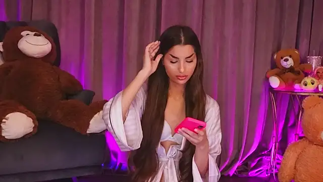 Snapshot of ZariaaVera chatting on June 3, 9:09 pm ZariaaVera online show from June 3, 9:09 pm