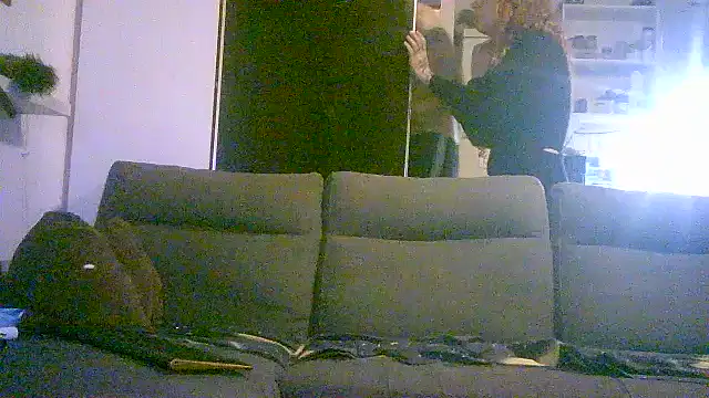 Snapshot of valkiria161 chatting on January 18, 11:52 pm valkiria161 online show from January 18, 11:52 pm