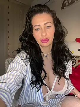 Snapshot of IRISWHITE17 chatting on March 2, 5:41 am IRISWHITE17 online show from March 2, 5:41 am