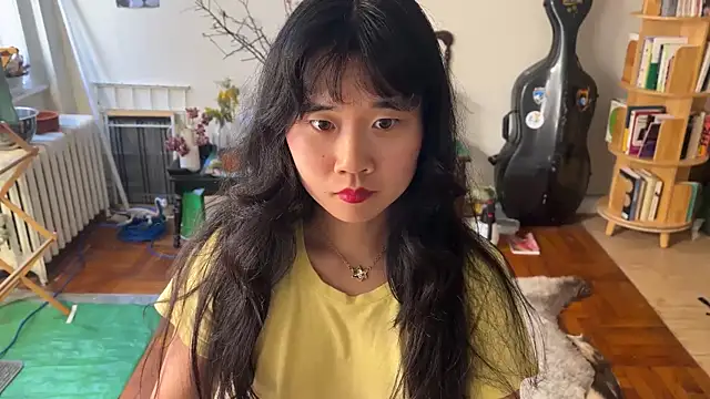 chiloschista online show from April 6, 5:58 pm