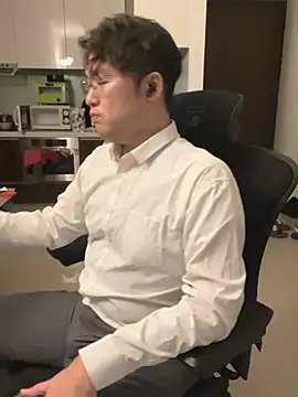 Snapshot of W0Ijn chatting on March 6, 9:50 am W0Ijn online show from March 6, 9:50 am