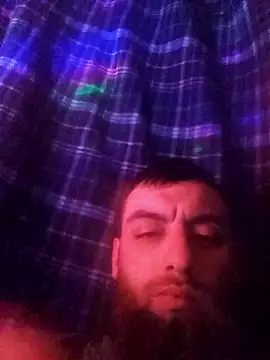 Snapshot of MandrNavi chatting on February 18, 11:33 pm MandrNavi online show from February 18, 11:33 pm