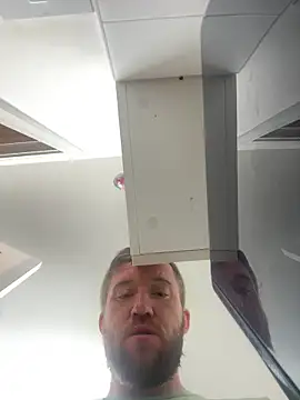 Snapshot of slutwifebbw chatting on March 25, 9:21 pm slutwifebbw online show from March 25, 9:21 pm